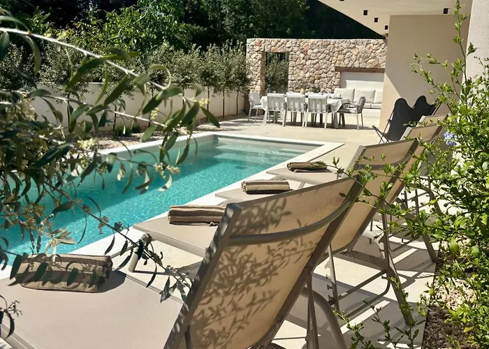 Olea Mare - Mediterranean Comfort And Style Villa Malinska